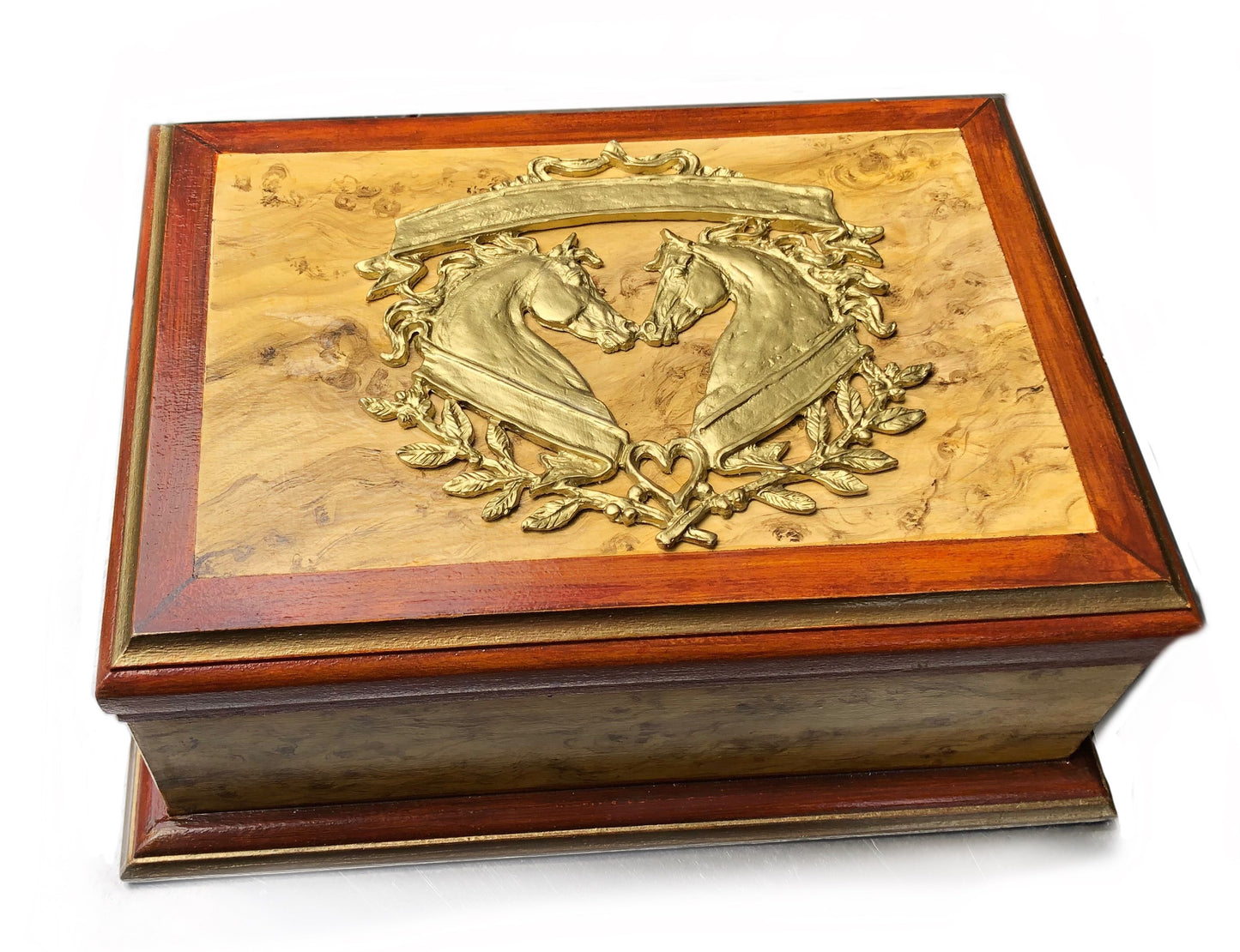 Classical Horse Crest ornament