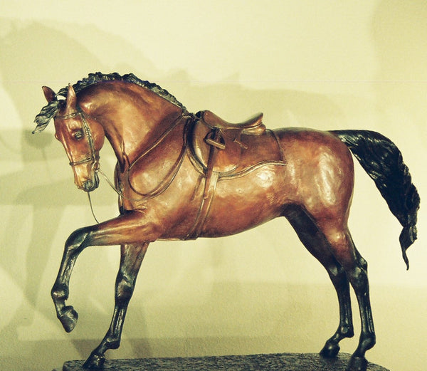 Anticipation Horse bronze statue - Patricia Borum - 1