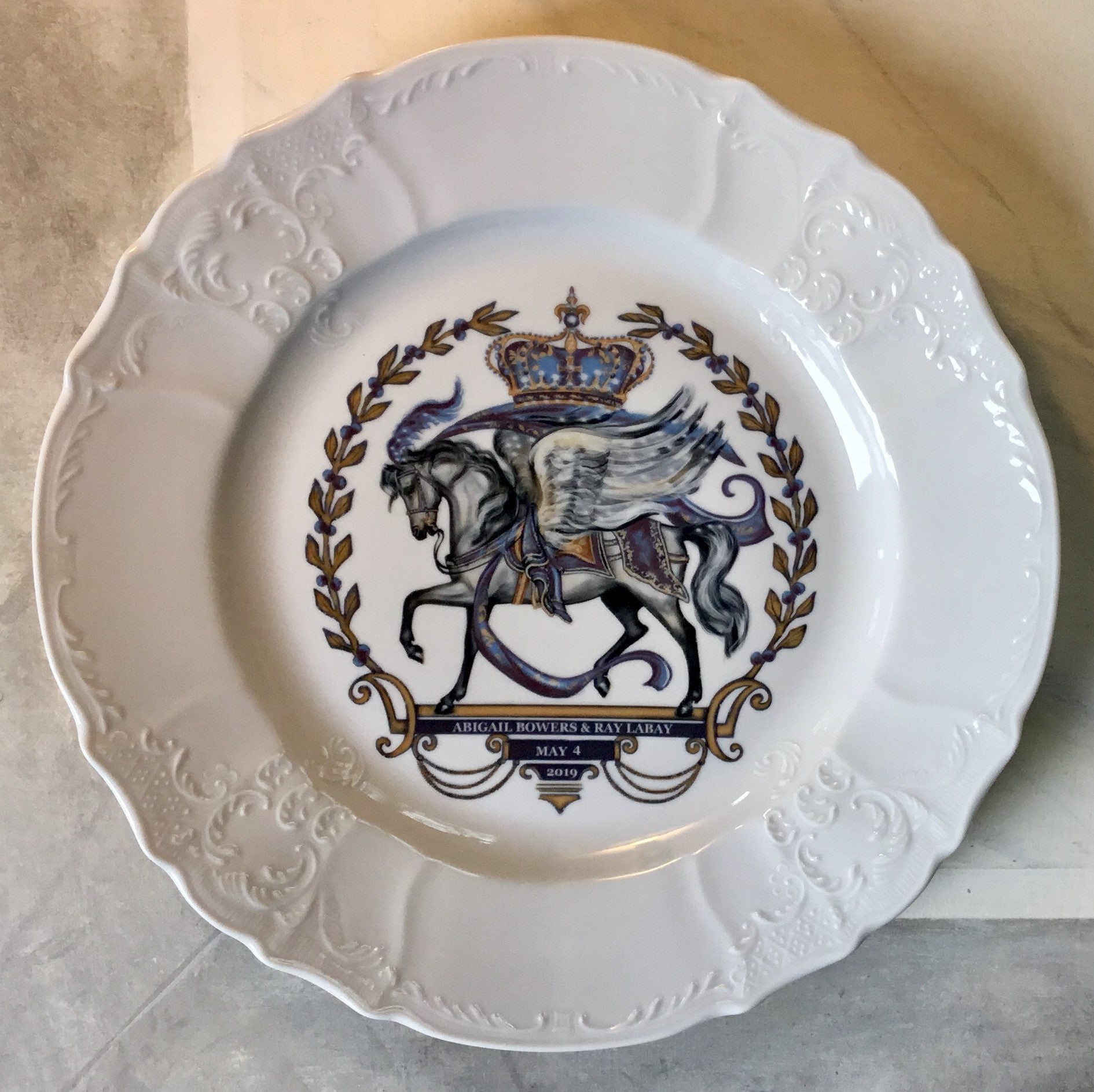Royal Pegasus crest charger Bernadotte