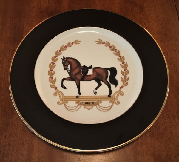 dressage horse charger plate with black rima and gold edging